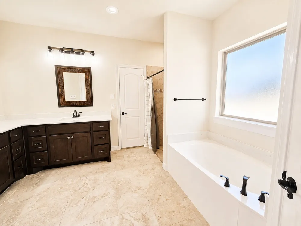 105 Crepe Myrtle Corsicana, TX 75109