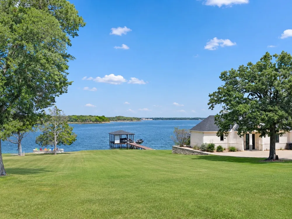 105 Crepe Myrtle Corsicana, TX 75109