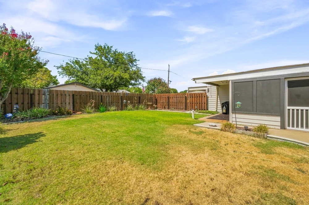 1420 Green Street Graham, TX 76450