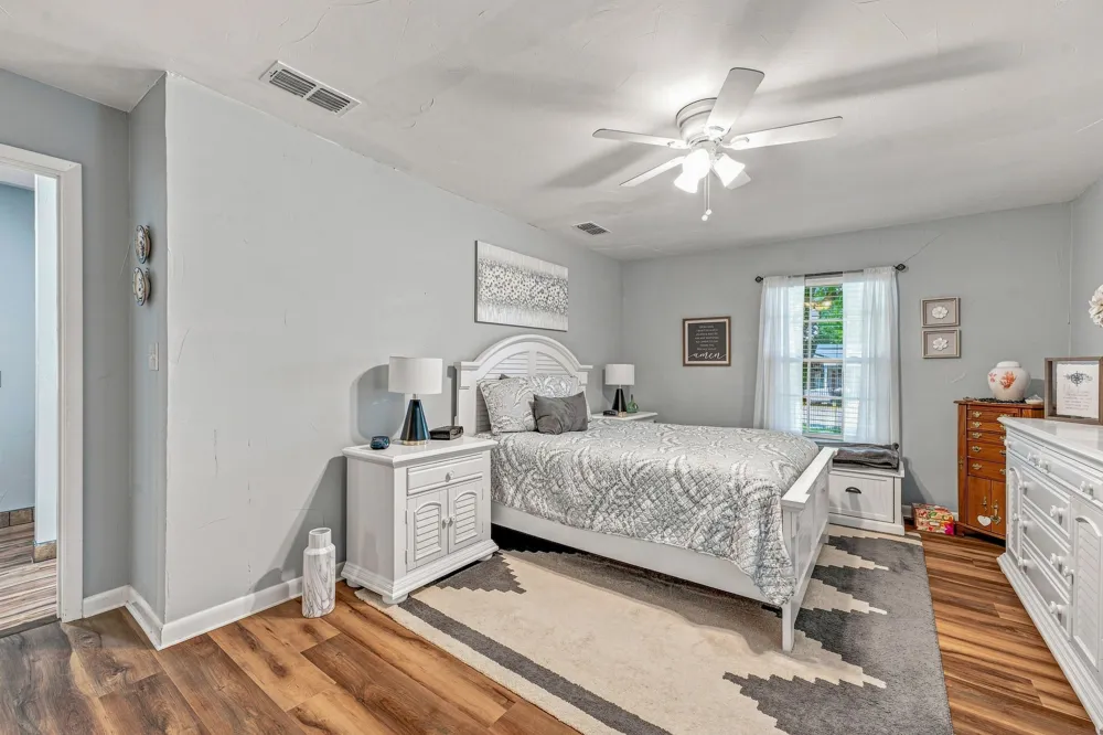 1420 Green Street Graham, TX 76450