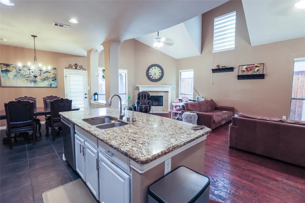 14013 Valley Mills Drive Frisco, TX 75033