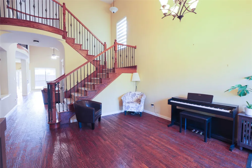 14013 Valley Mills Drive Frisco, TX 75033