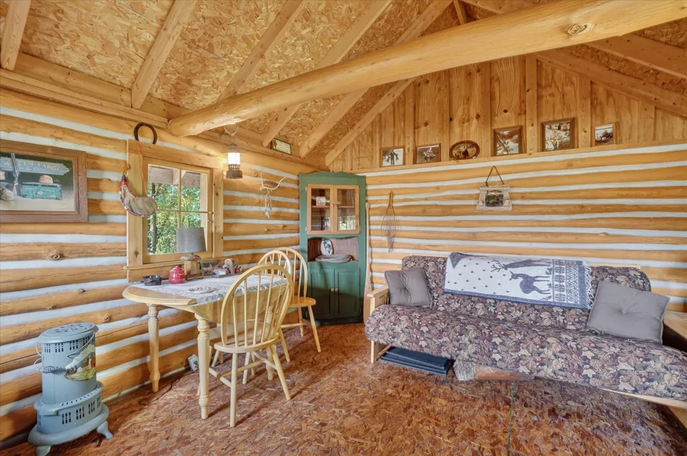 10077 Maple Hill Road Howard City, MI 49329