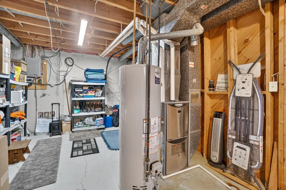 10077 Maple Hill Road Howard City, MI 49329