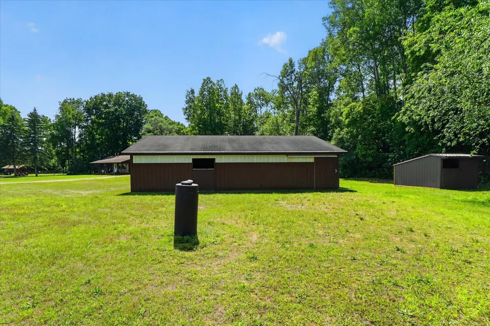 10077 Maple Hill Road Howard City, MI 49329