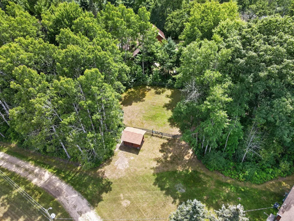 10077 Maple Hill Road Howard City, MI 49329