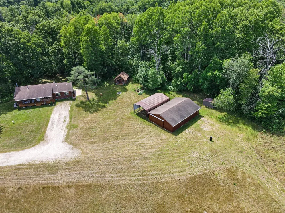 10077 Maple Hill Road Howard City, MI 49329