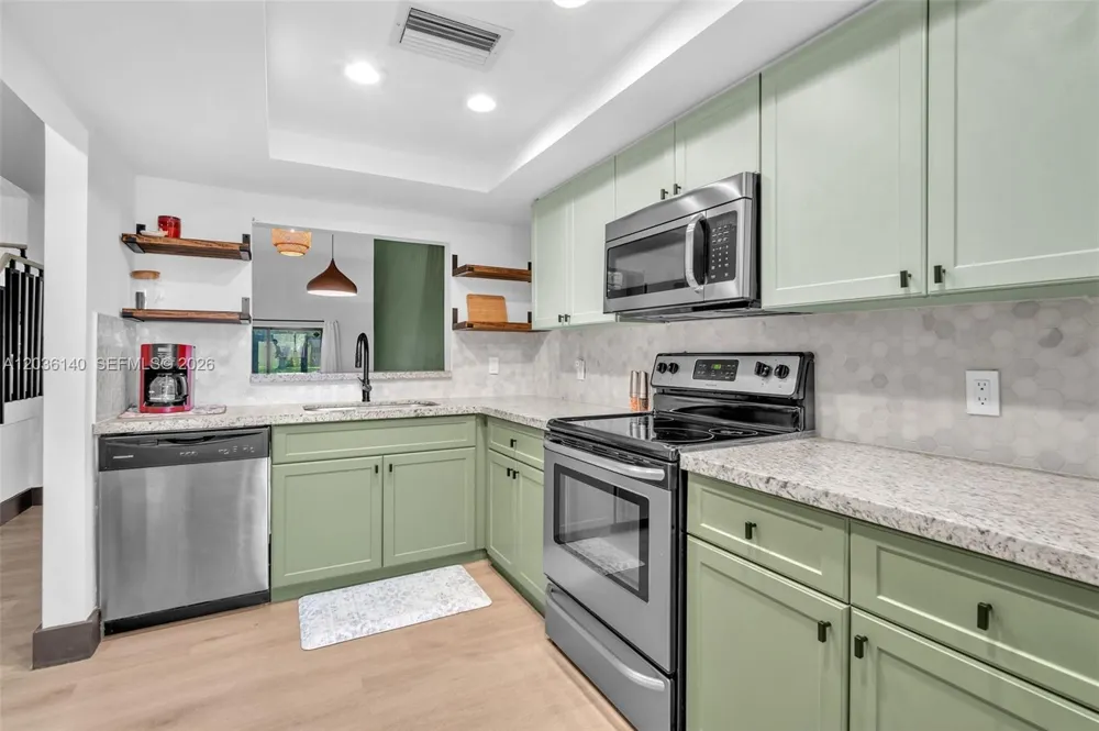 4171 SW 85th Ave Davie, FL 33328