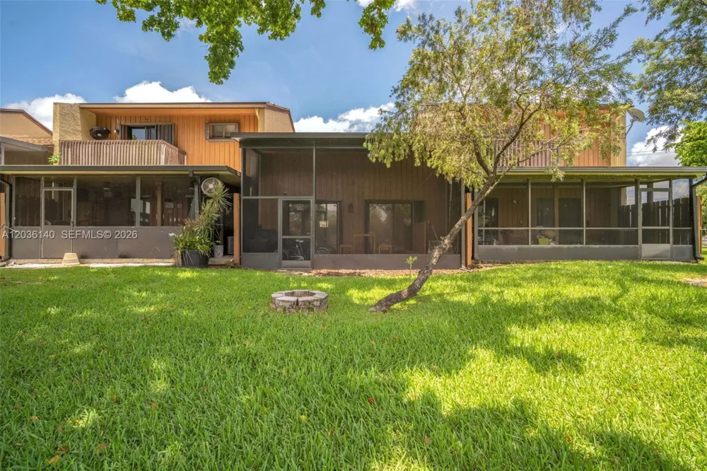 4171 SW 85th Ave Davie, FL 33328