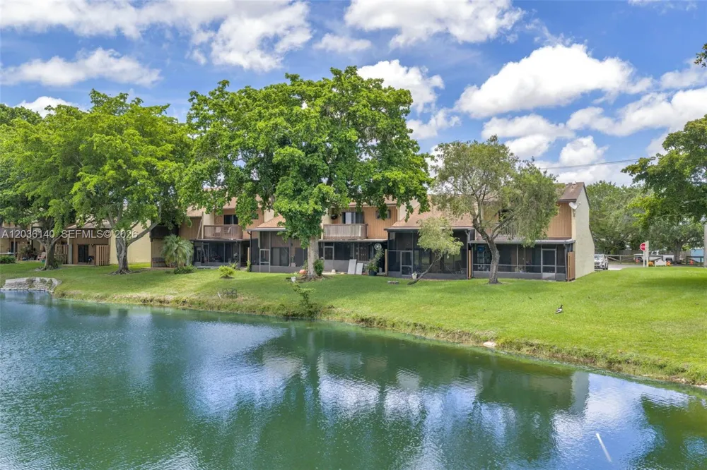 4171 SW 85th Ave Davie, FL 33328