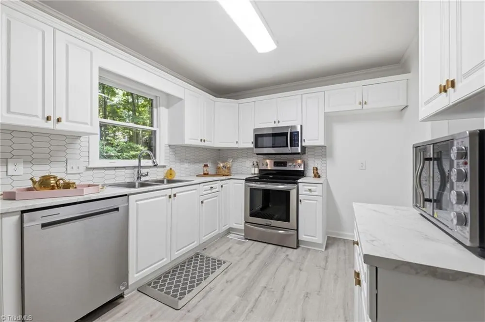 804 Salem Court Asheboro, NC 27205
