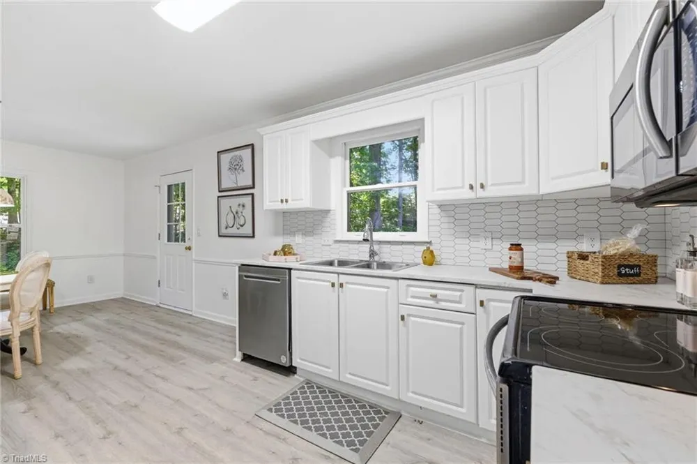 804 Salem Court Asheboro, NC 27205