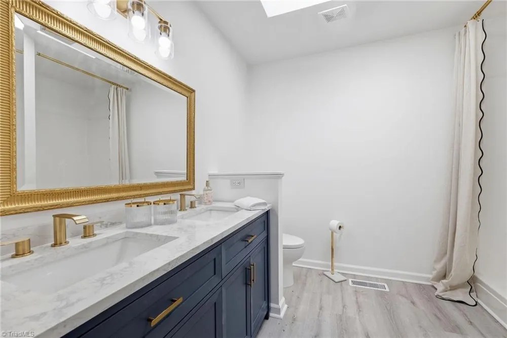 804 Salem Court Asheboro, NC 27205