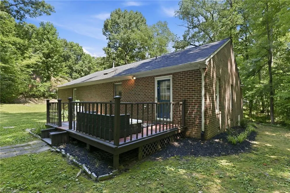 804 Salem Court Asheboro, NC 27205