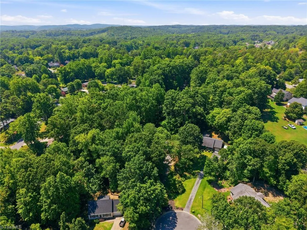 804 Salem Court Asheboro, NC 27205
