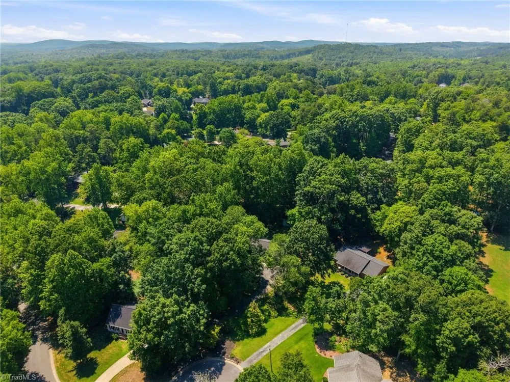 804 Salem Court Asheboro, NC 27205