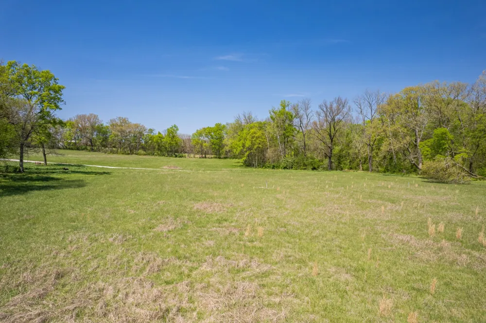 4 Old Zion Rd Columbia, TN 38401