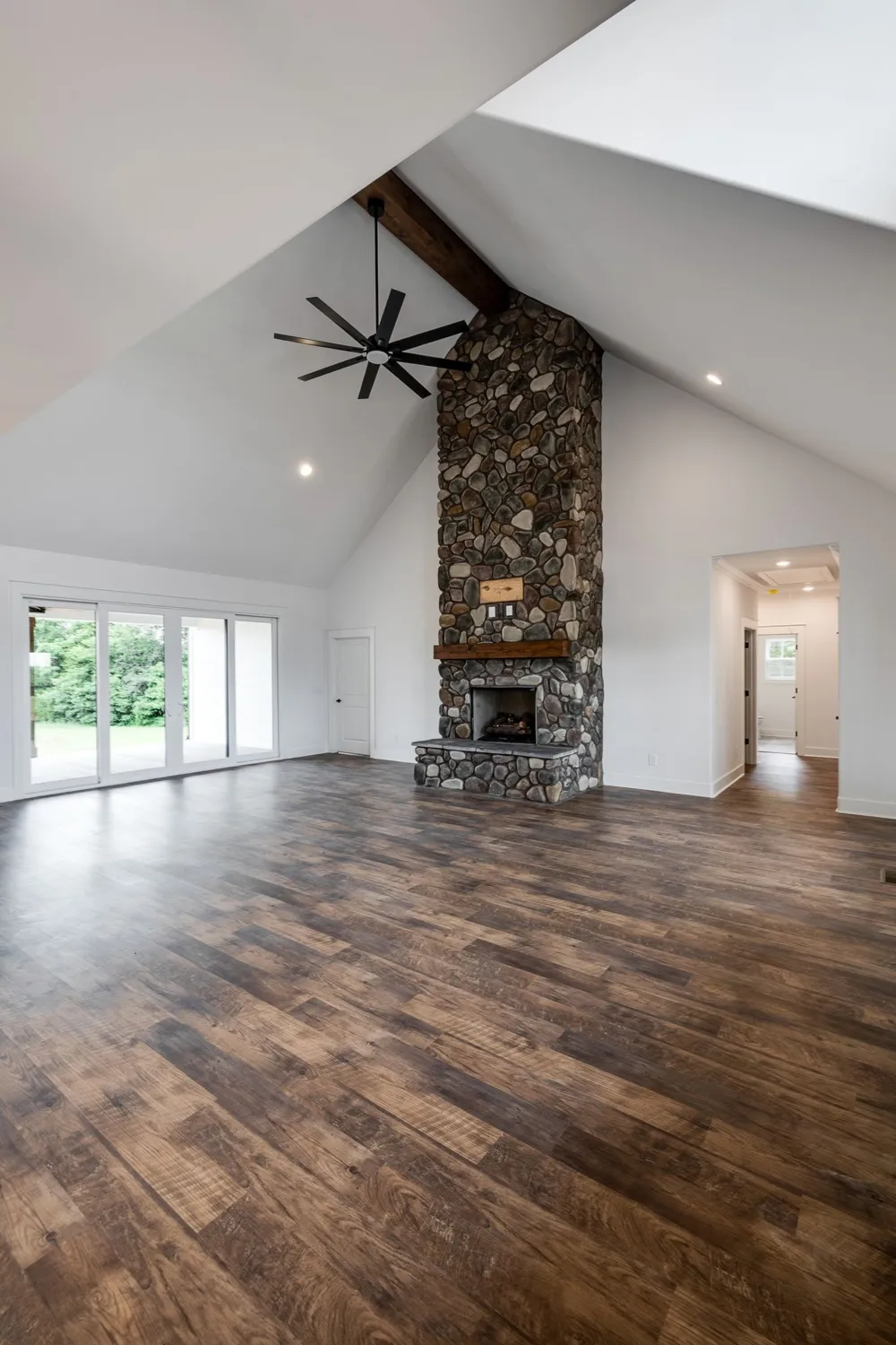 4 Old Zion Rd Columbia, TN 38401