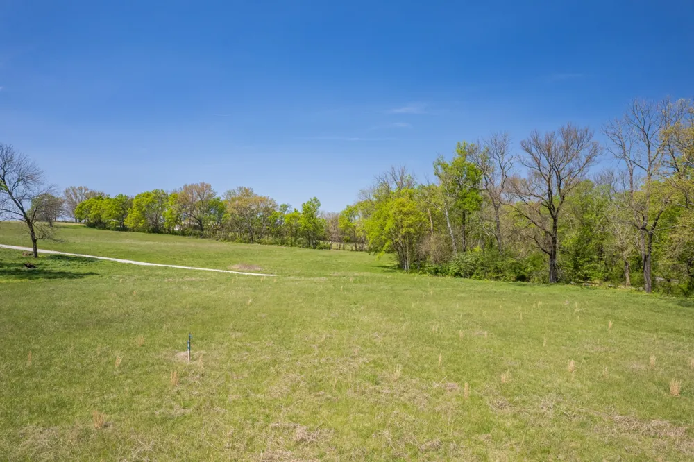 4 Old Zion Rd Columbia, TN 38401