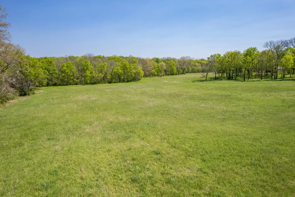 4 Old Zion Rd Columbia, TN 38401