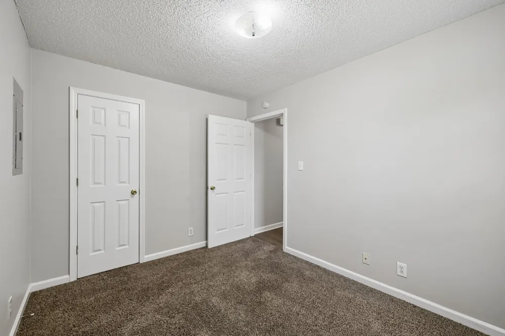 1030 Bush Ave Oak Grove, KY 42262