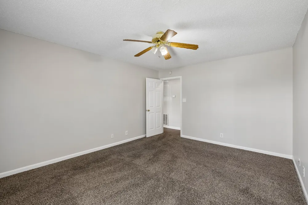 1030 Bush Ave Oak Grove, KY 42262