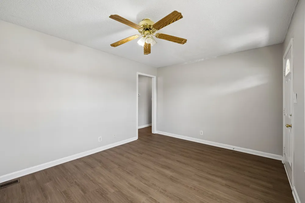 1030 Bush Ave Oak Grove, KY 42262
