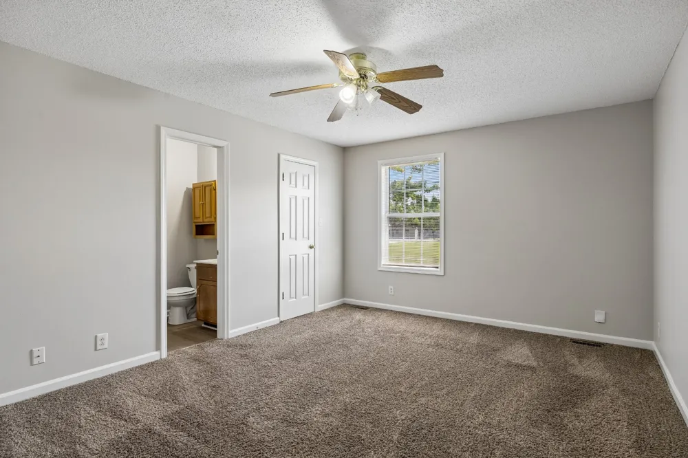 1030 Bush Ave Oak Grove, KY 42262
