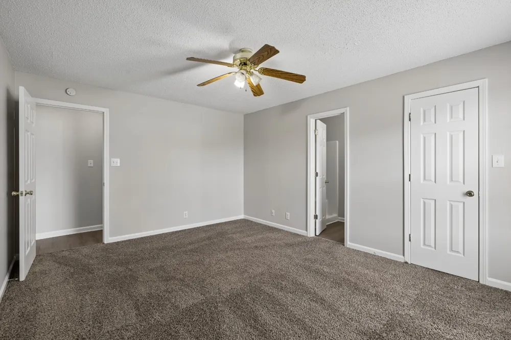 1030 Bush Ave Oak Grove, KY 42262