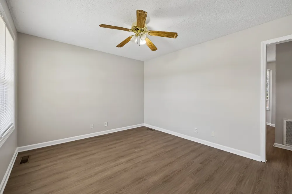 1030 Bush Ave Oak Grove, KY 42262