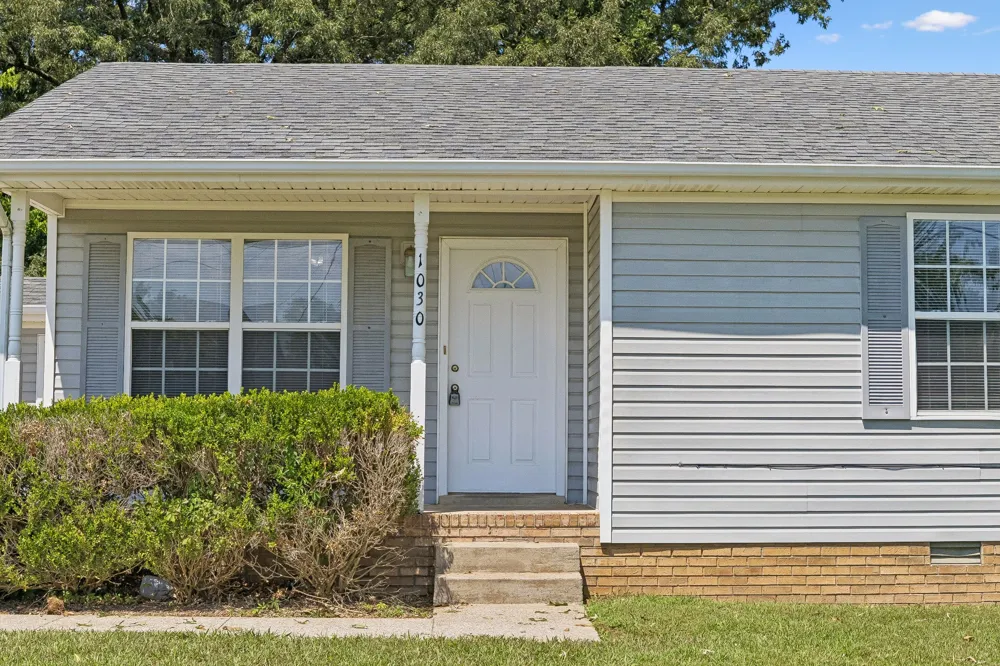 1030 Bush Ave Oak Grove, KY 42262