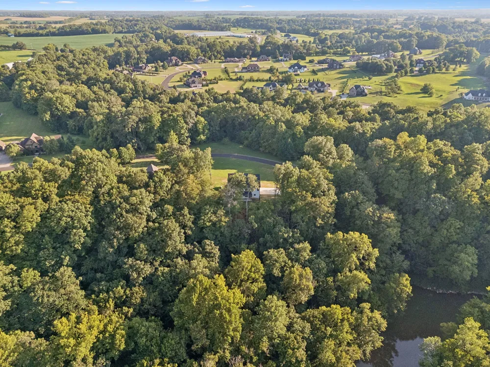 107 Miramare Way Adams, TN 37010