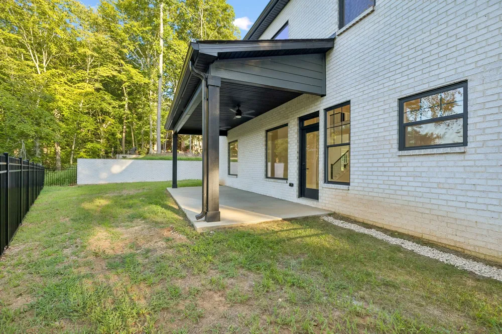 107 Miramare Way Adams, TN 37010