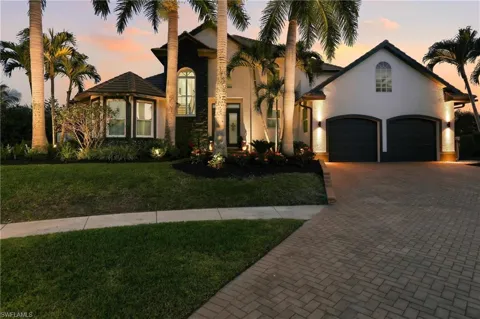 1045 Cottonwood Court