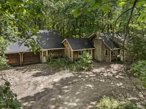 4539 E Sanford Lake