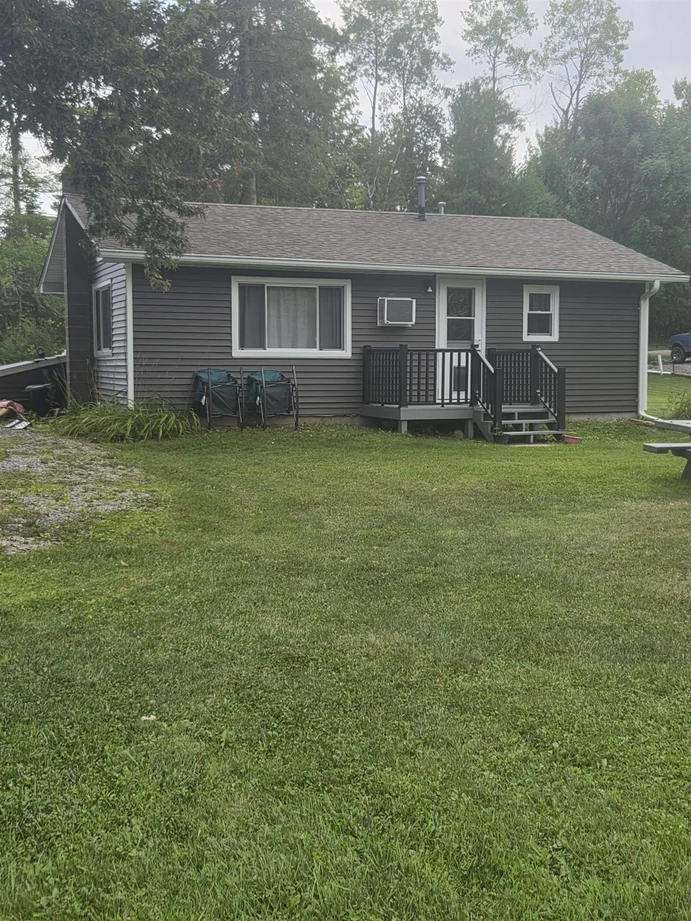 4737 Peninsula Road Plainfield Township, MI 48739