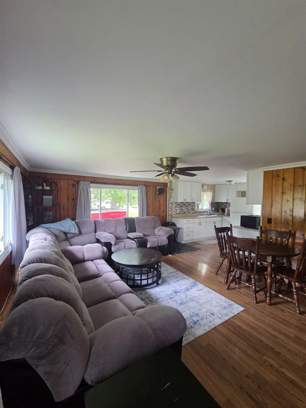 4737 Peninsula Road Plainfield Township, MI 48739