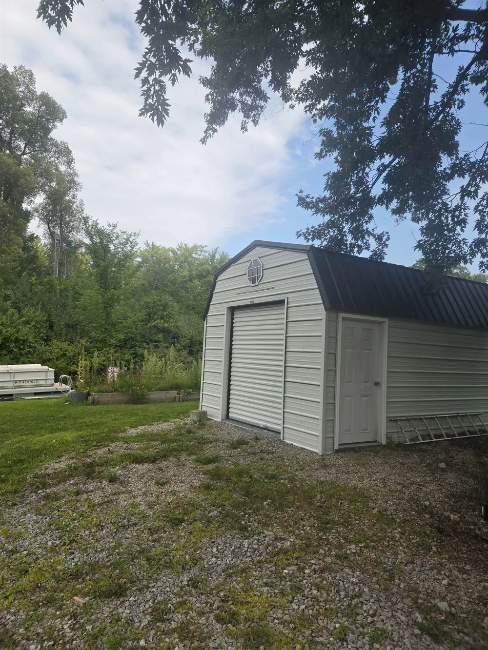 4737 Peninsula Road Plainfield Township, MI 48739