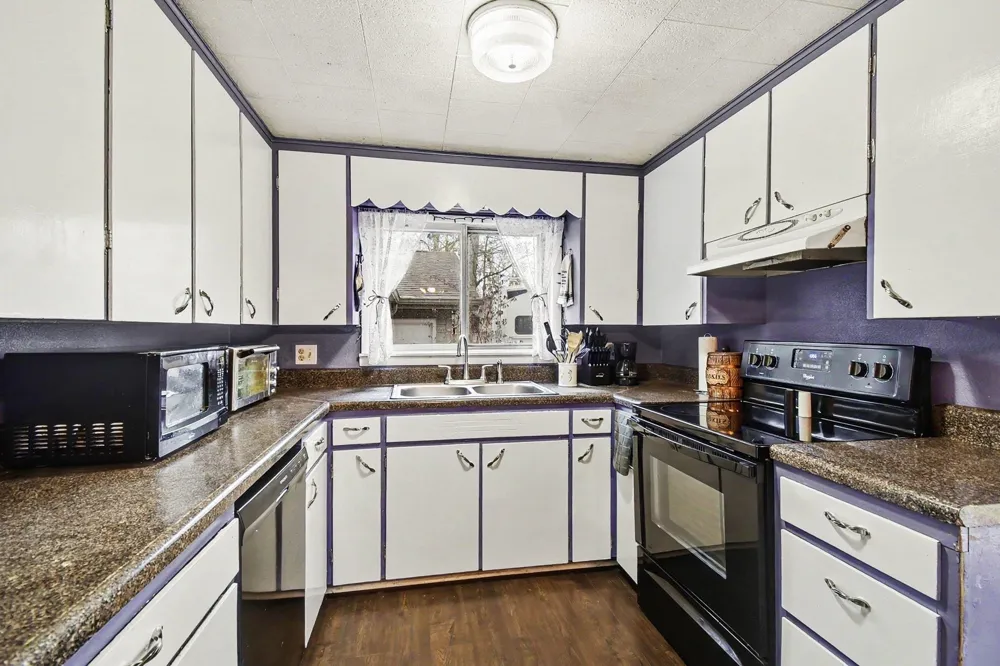 280 Sage Lake Road Hill Township, MI 48739