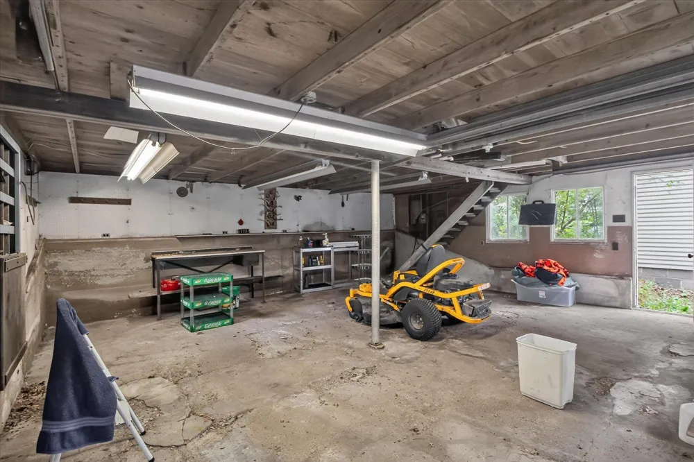 19540 70th Avenue Highland Township, MI 49665
