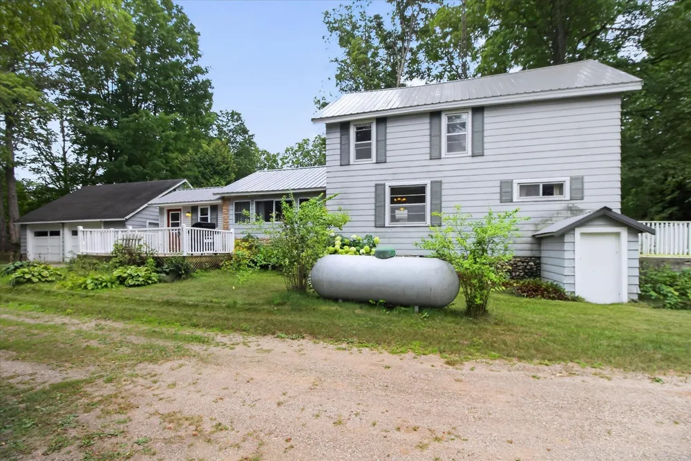 19540 70th Avenue Highland Township, MI 49665