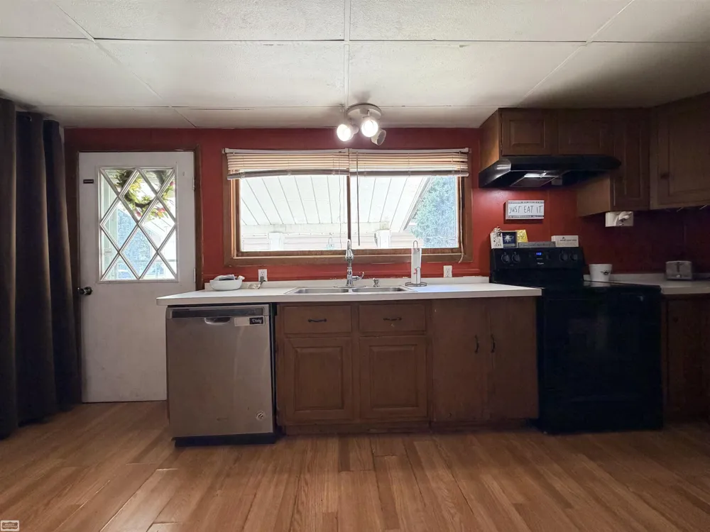 818 S 4th Street Marine City City, MI 48039
