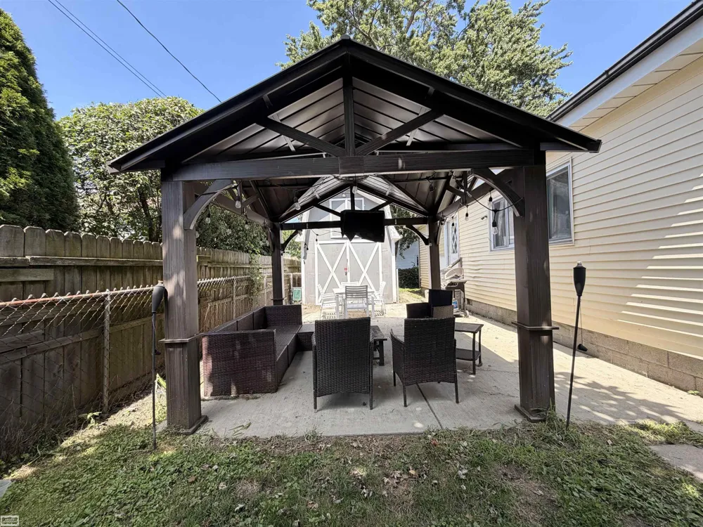 818 S 4th Street Marine City City, MI 48039