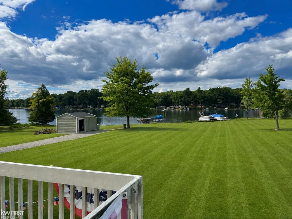7894 Lakeside Boulevard Unknown, MI 48739
