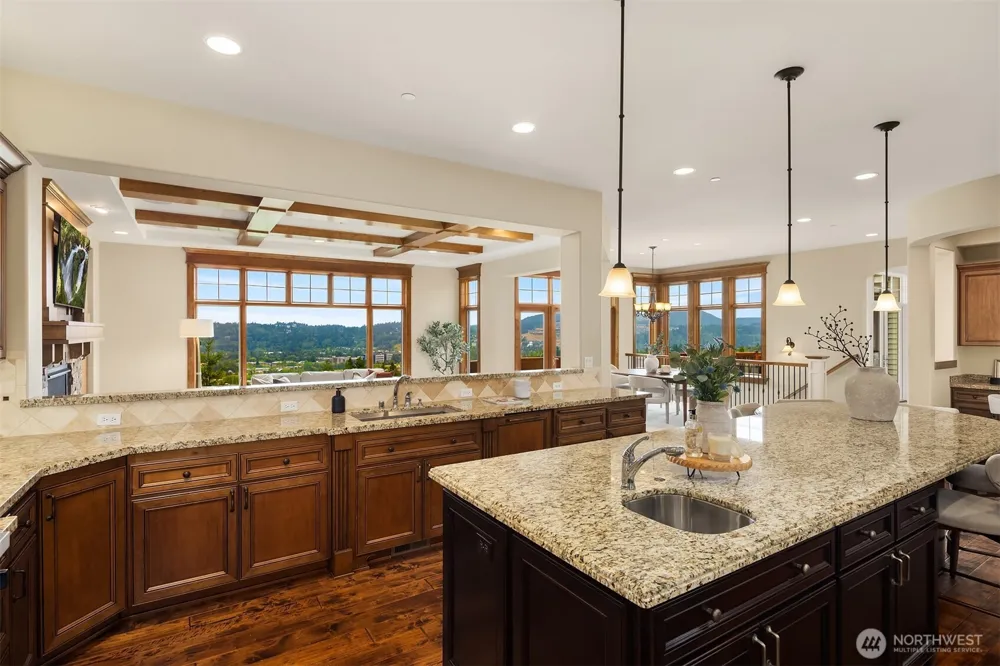 522 Timber Creek Drive NW Issaquah, WA 98027