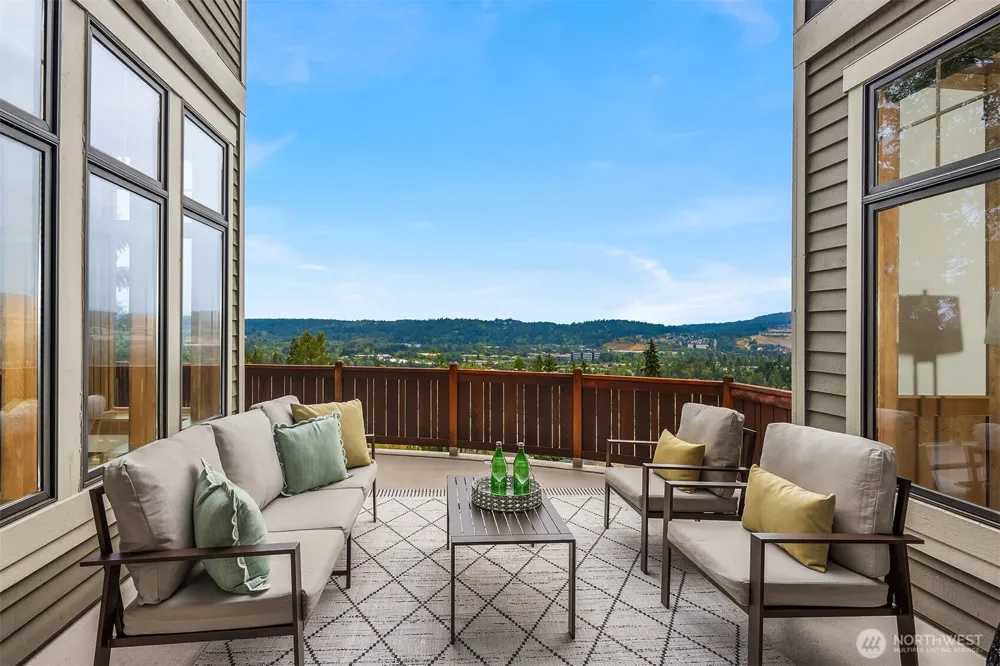 522 Timber Creek Drive NW Issaquah, WA 98027