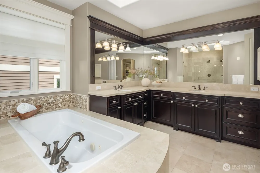 522 Timber Creek Drive NW Issaquah, WA 98027