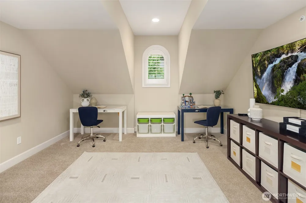 522 Timber Creek Drive NW Issaquah, WA 98027
