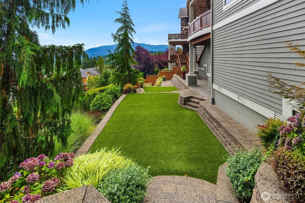 522 Timber Creek Drive NW Issaquah, WA 98027