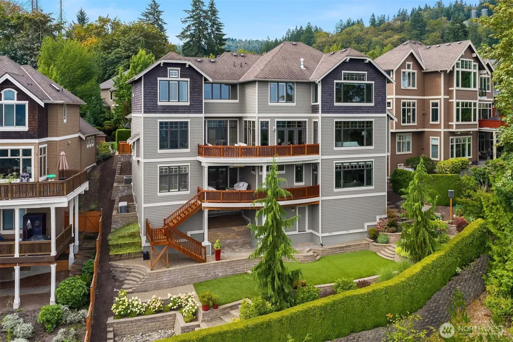 522 Timber Creek Drive NW Issaquah, WA 98027